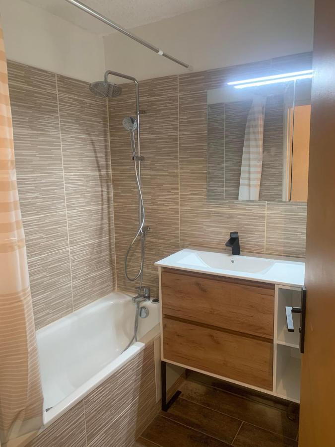 Plein Centre Ville Appartement 普罗旺斯地区萨隆 外观 照片